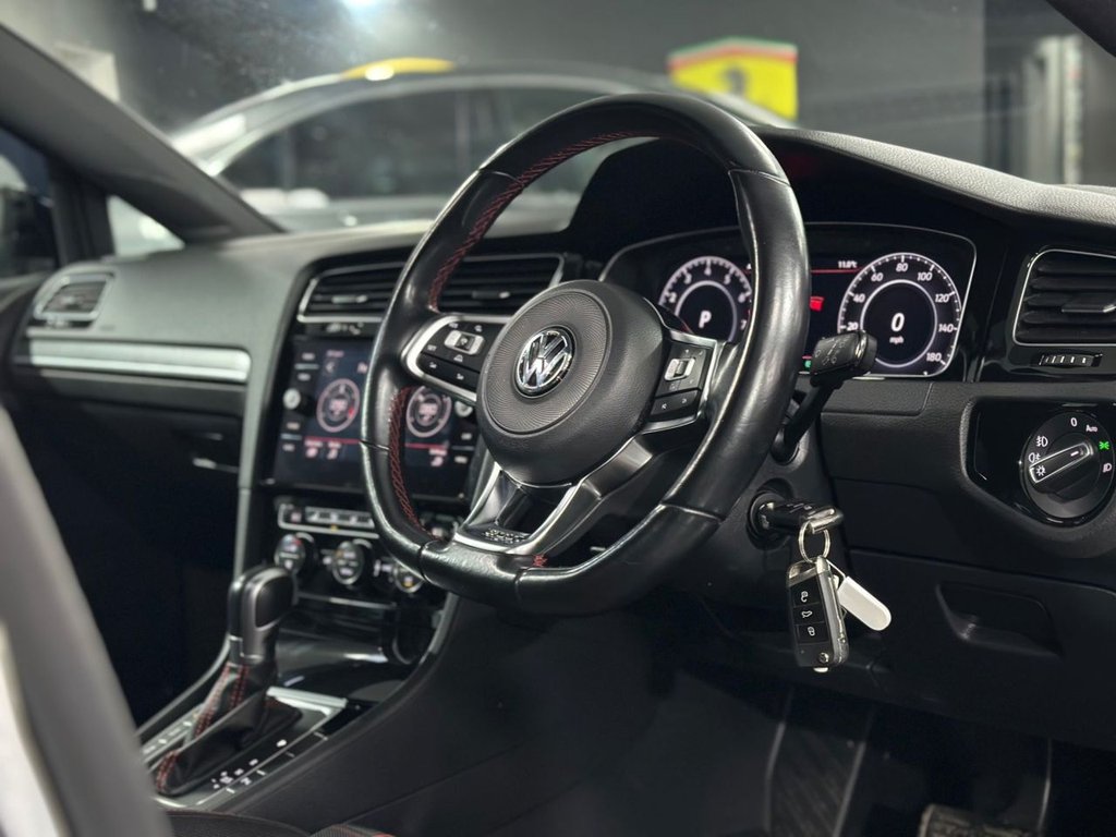 Used Volkswagen Golf 2017 for sale - 77498539: Photo 18