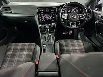 Used Volkswagen Golf 2017 for sale - 77498539: Photo