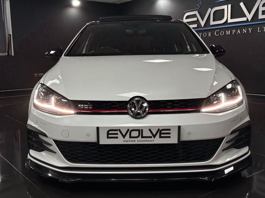 Used Volkswagen Golf 2017 for sale - 77498539: Photo 4