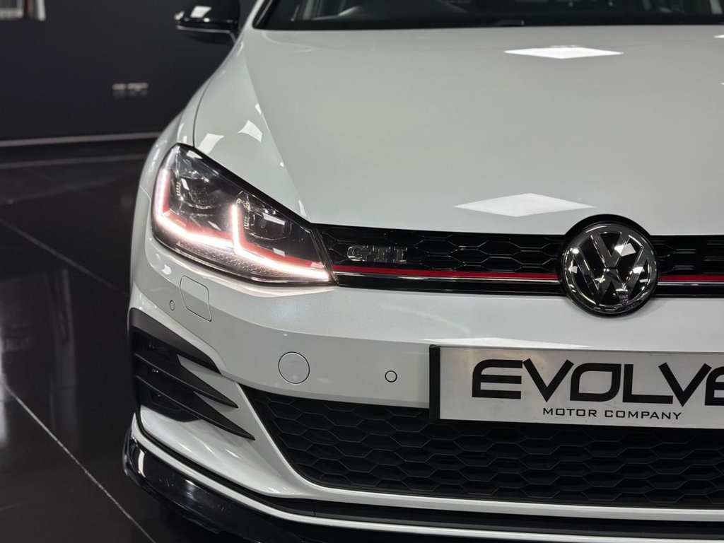 Used Volkswagen Golf 2017 for sale - 77498539: Photo 6