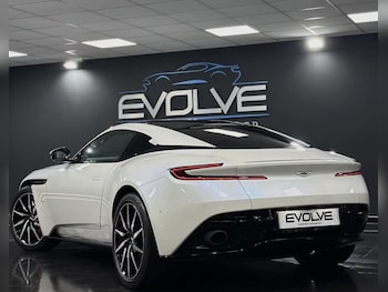 Used Aston Martin DB11 2017 for sale - 76434444: Photo