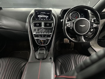 Used Aston Martin DB11 2017 for sale - 76434444: Photo