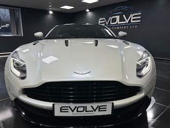 Used Aston Martin DB11 2017 for sale - 76434444: Photo