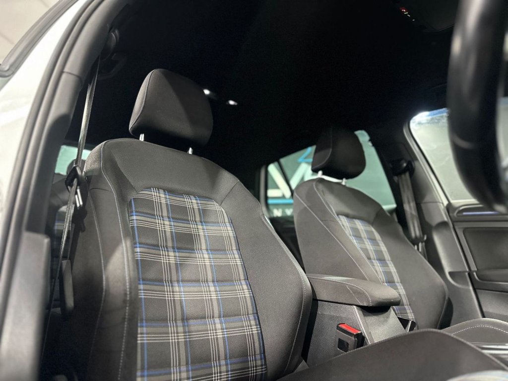 Used Volkswagen Golf 2018 for sale - 76950185: Photo 16
