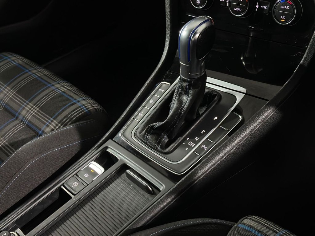 Used Volkswagen Golf 2018 for sale - 76950185: Photo 20