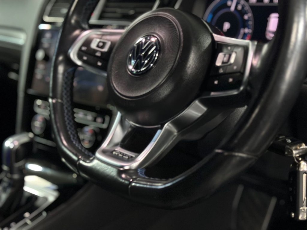 Used Volkswagen Golf 2018 for sale - 76950185: Photo 24