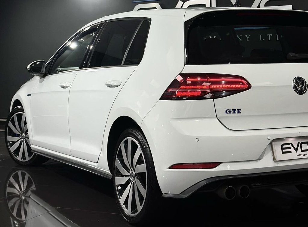 Used Volkswagen Golf 2018 for sale - 76950185: Photo 9