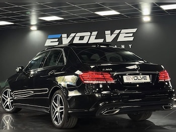 Used Mercedes-Benz E Class 2015 for sale - 79550495: Photo