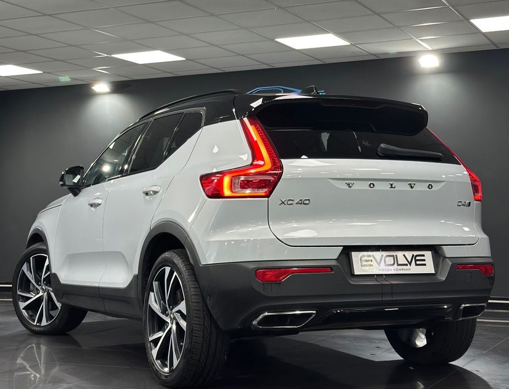 Used Volvo XC40 2020 for sale - 76434388: Photo 2
