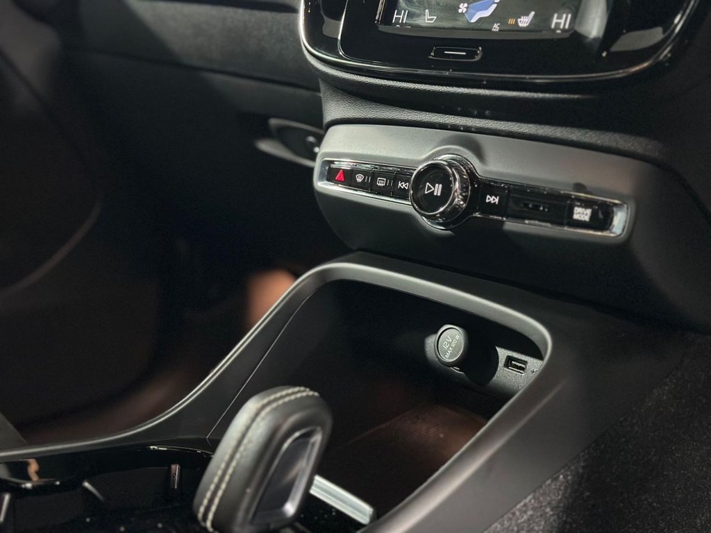 Used Volvo XC40 2020 for sale - 76434388: Photo 23