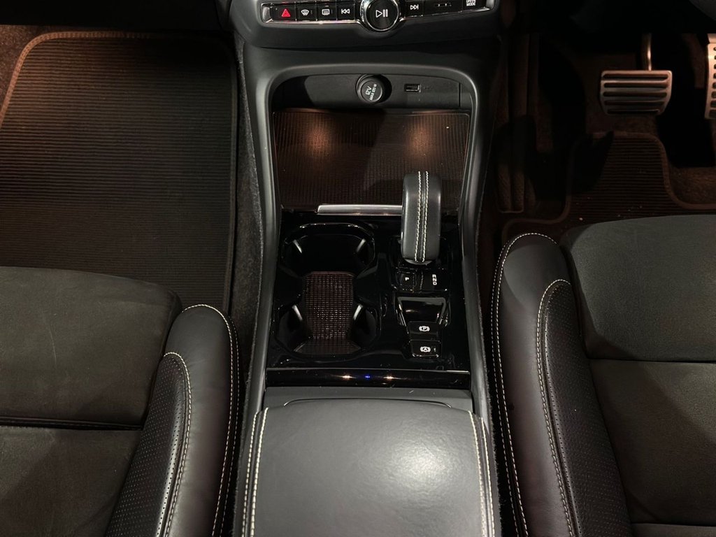 Used Volvo XC40 2020 for sale - 76434388: Photo 25