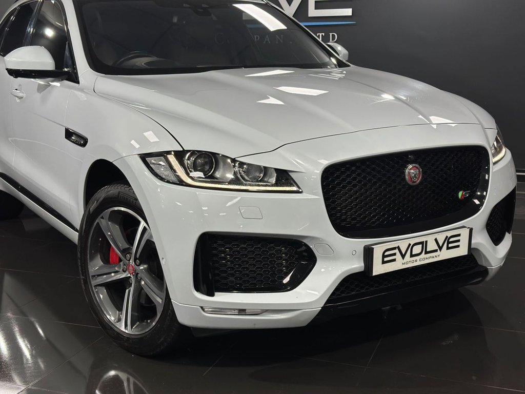 Used Jaguar F-Pace 2016 for sale - 77199780: Photo 14