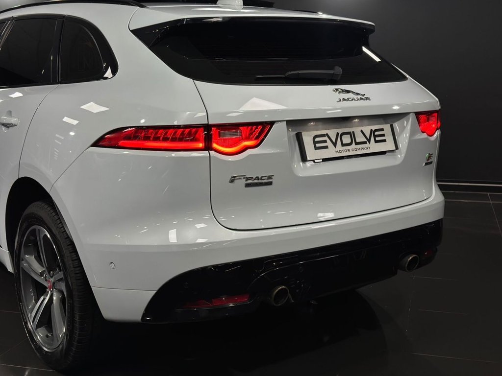 Used Jaguar F-Pace 2016 for sale - 77199780: Photo 29