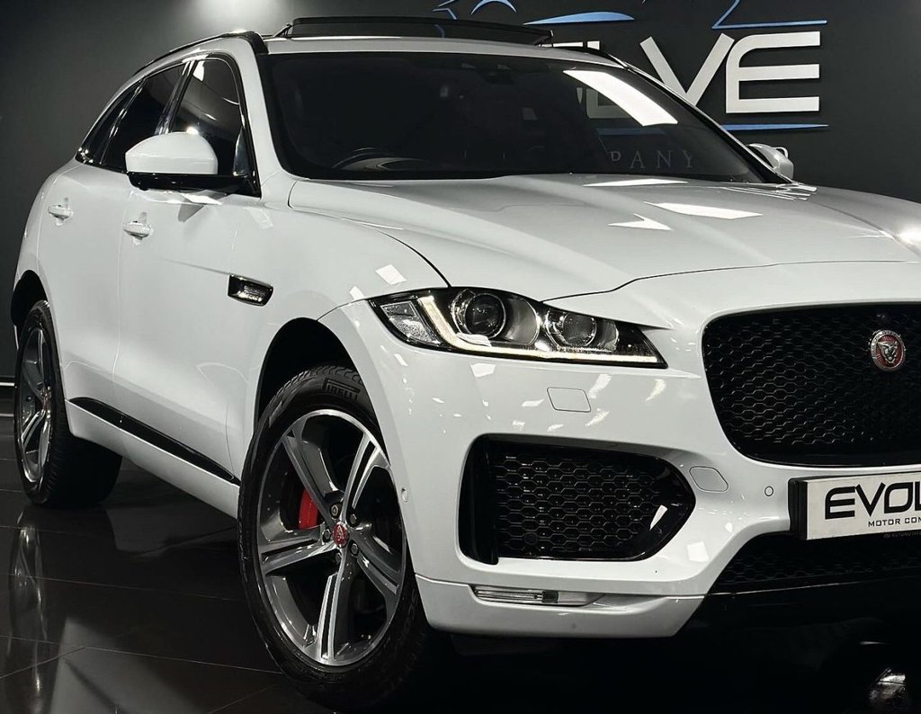 Used Jaguar F-Pace 2016 for sale - 77199780: Photo 8