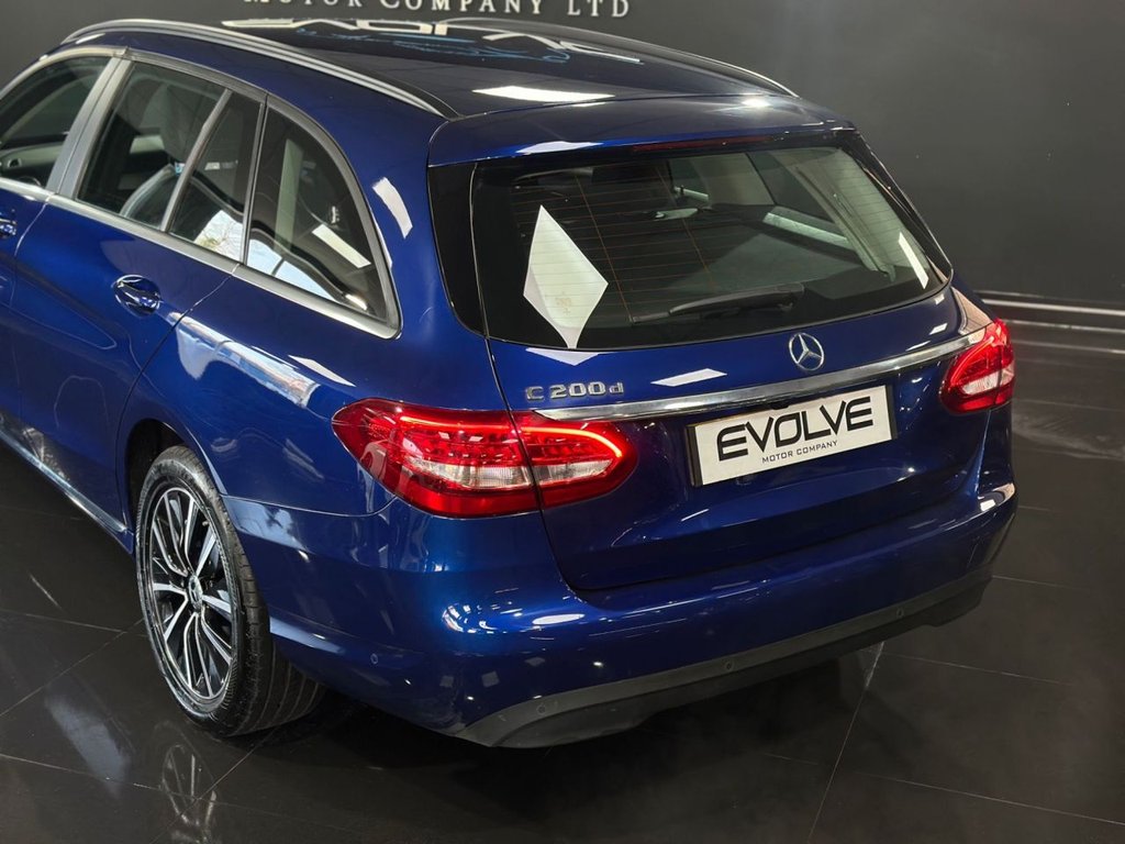 Used Mercedes-Benz C Class 2019 for sale - 77747934: Photo 13