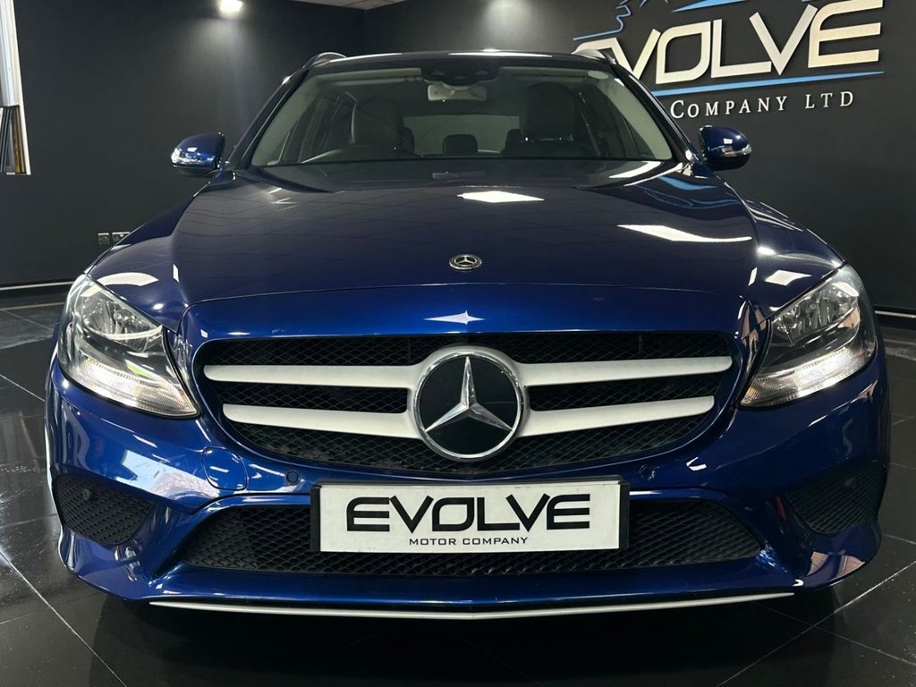 Used Mercedes-Benz C Class 2019 for sale - 77747934: Photo 4