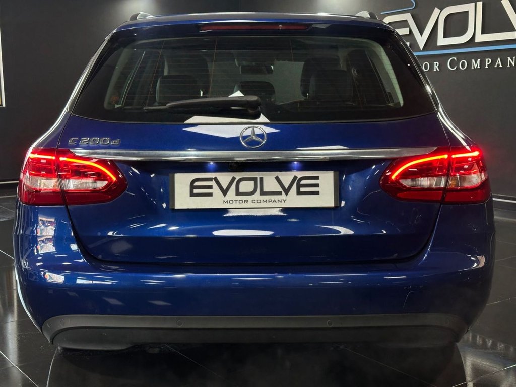 Used Mercedes-Benz C Class 2019 for sale - 77747934: Photo 5