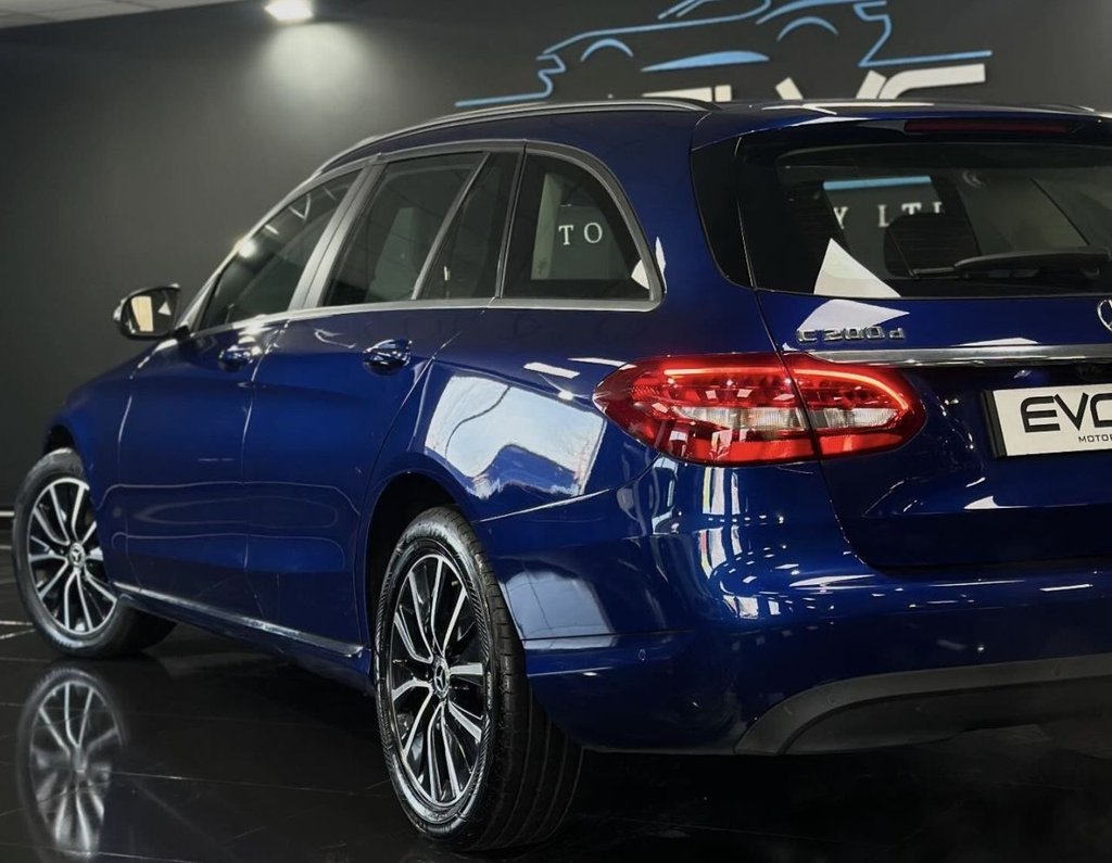 Used Mercedes-Benz C Class 2019 for sale - 77747934: Photo 9