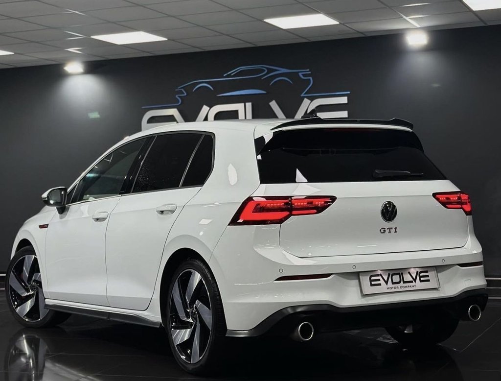 Used Volkswagen Golf 2021 for sale - 76552047: Photo 2