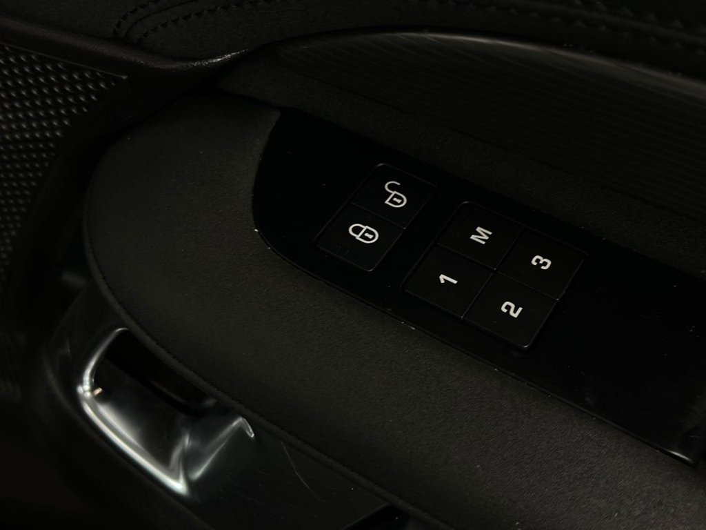 Used Land Rover Discovery 2018 for sale - 76783789: Photo 25