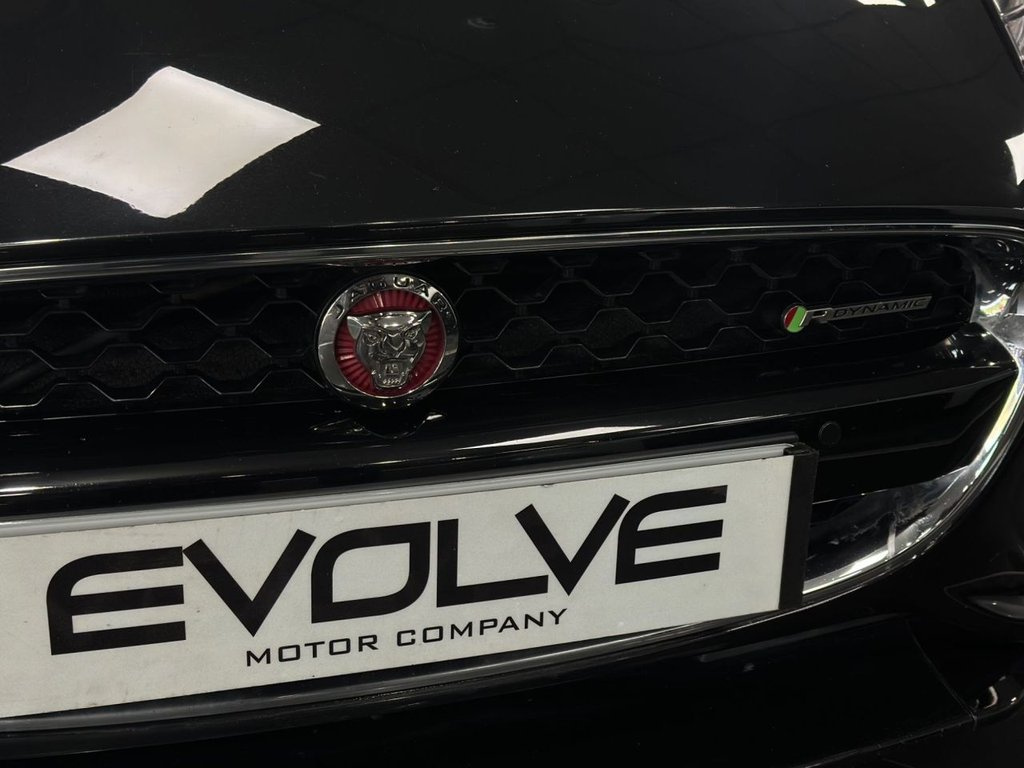 Used Jaguar F-Type 2018 for sale - 76654986: Photo 16