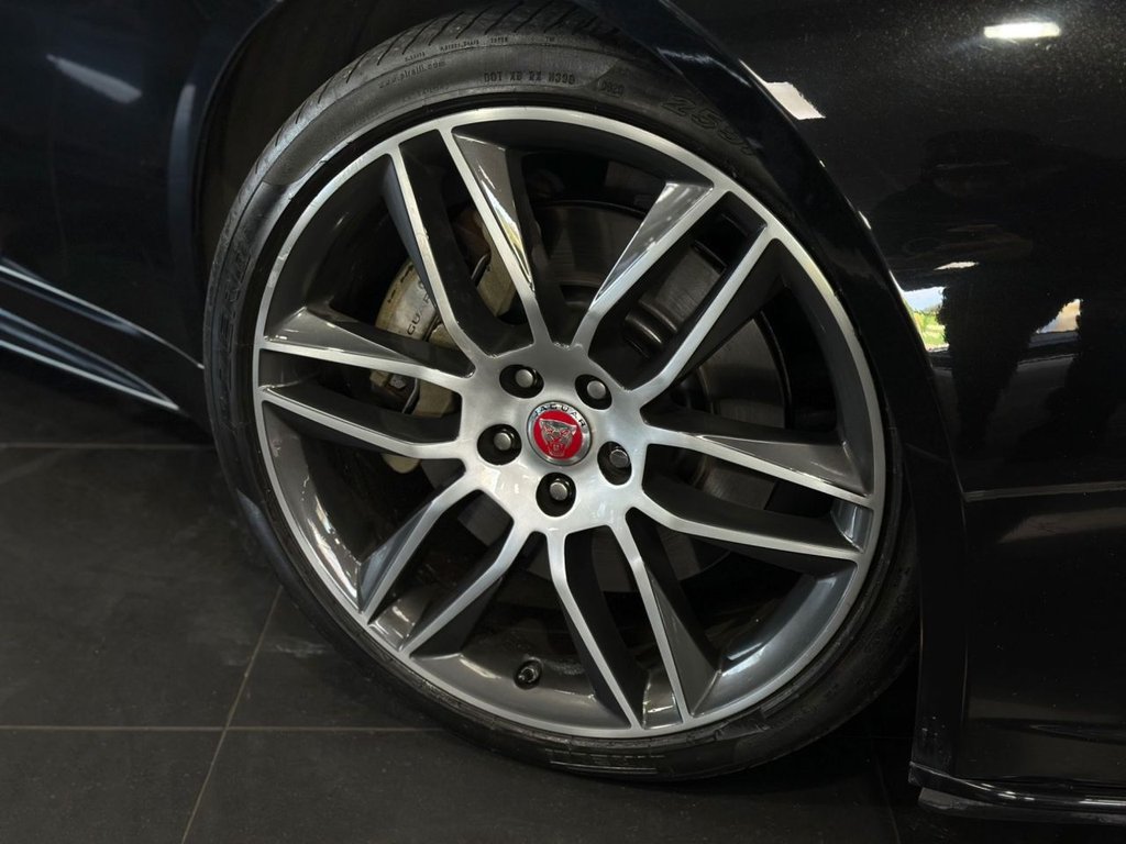 Used Jaguar F-Type 2018 for sale - 76654986: Photo 18