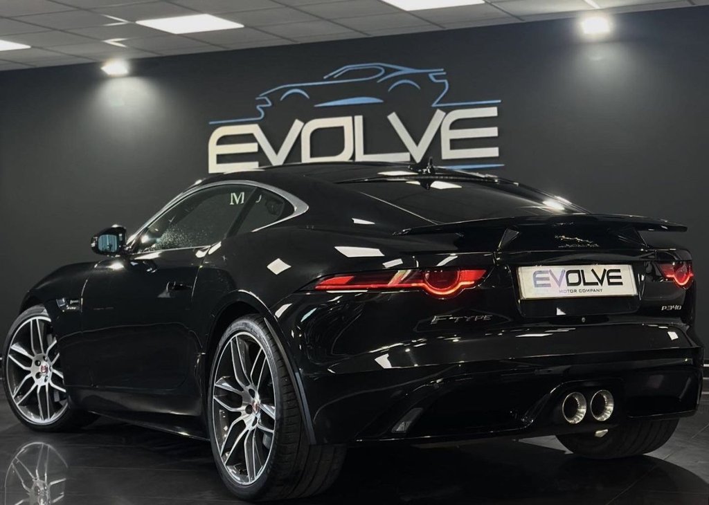 Used Jaguar F-Type 2018 for sale - 76654986: Photo 2