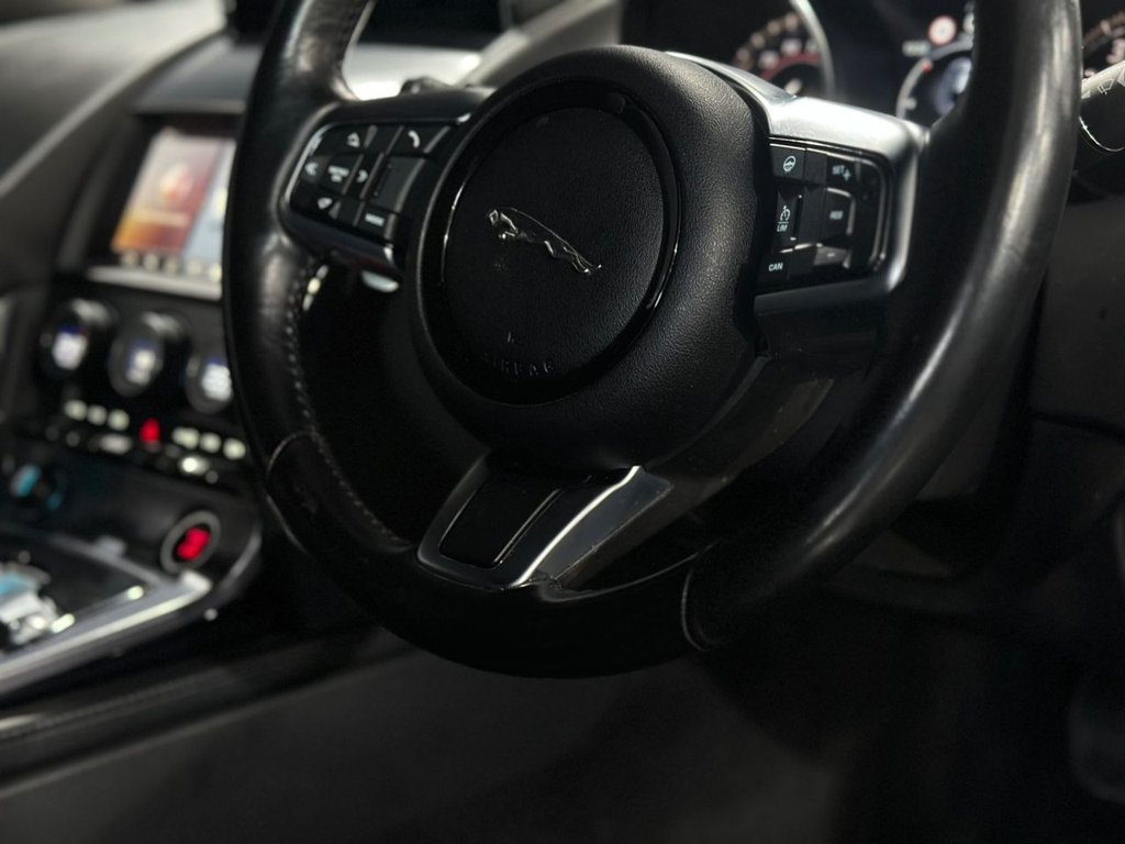 Used Jaguar F-Type 2018 for sale - 76654986: Photo 22