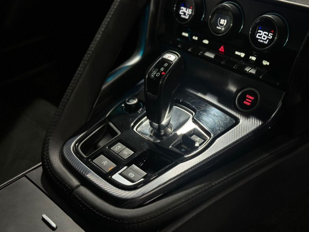 Used Jaguar F-Type 2018 for sale - 76654986: Photo 26