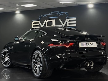 Used Jaguar F-Type 2018 for sale - 76654986: Photo