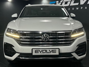 Used Volkswagen Touareg 2018 for sale - 78241606: Photo