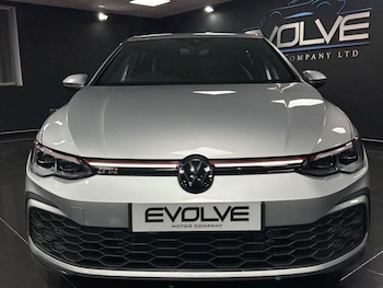 Used Volkswagen Golf 2024 for sale - 77199877: Photo