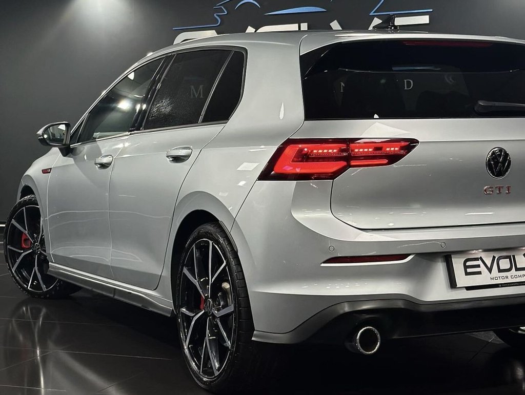 Used Volkswagen Golf 2024 for sale - 77199877: Photo 9