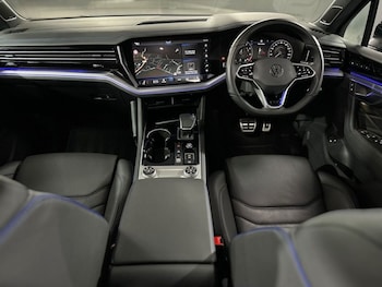 Used Volkswagen Touareg 2023 for sale - 76582684: Photo