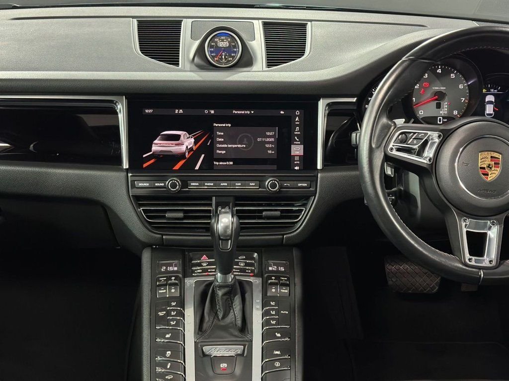 Used Porsche Macan 2019 for sale - 77037655: Photo 18