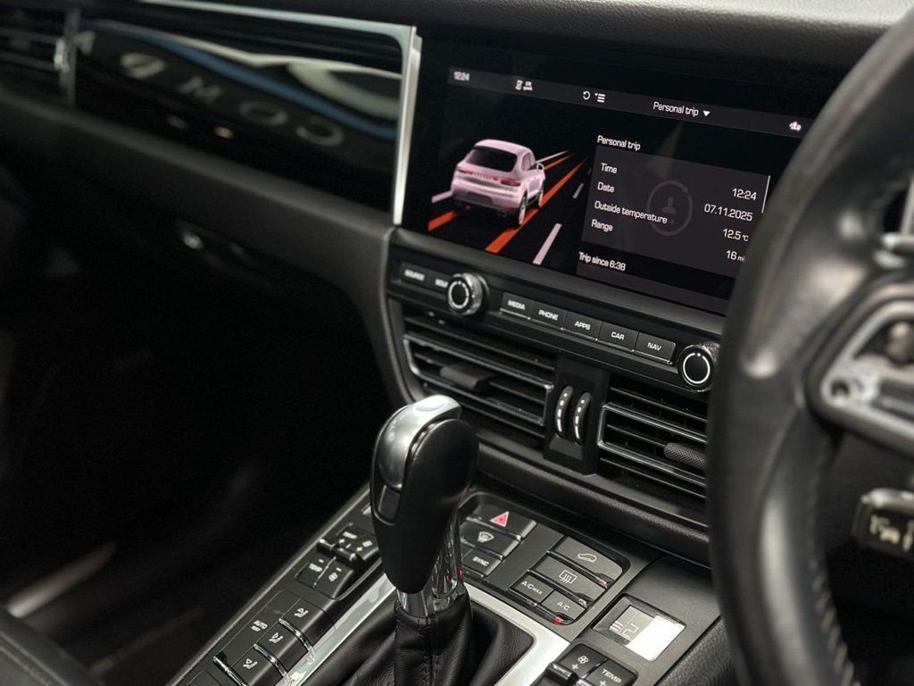 Used Porsche Macan 2019 for sale - 77037655: Photo 22