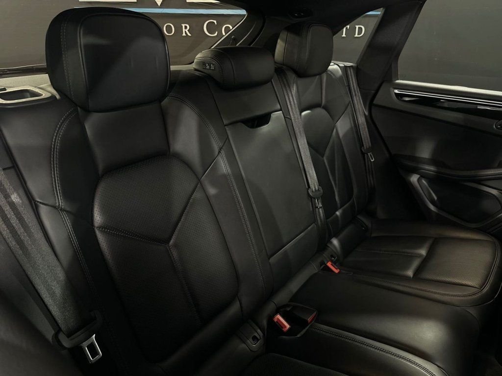 Used Porsche Macan 2019 for sale - 77037655: Photo 28