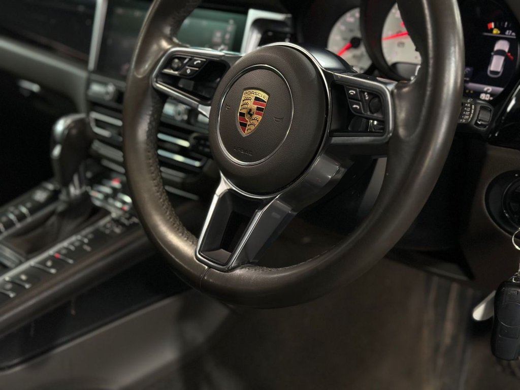 Used Porsche Macan 2019 for sale - 77976557: Photo 18