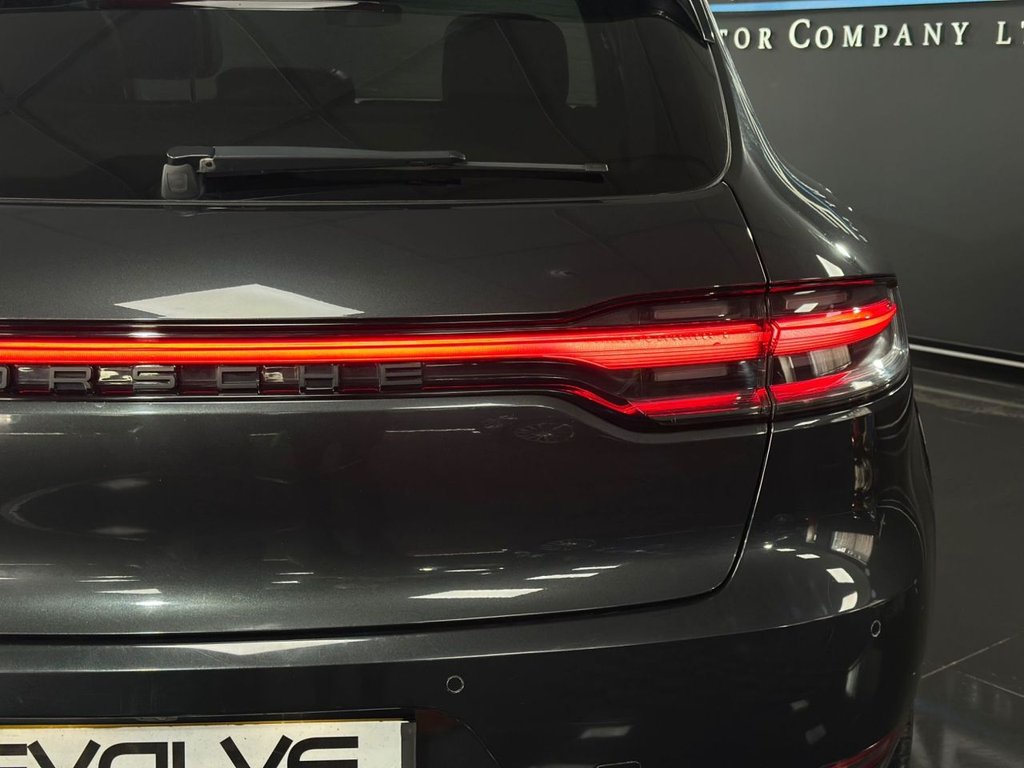 Used Porsche Macan 2019 for sale - 77976557: Photo 5