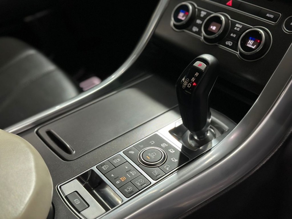 Used Land Rover Range Rover Sport 2017 for sale - 76429891: Photo 22