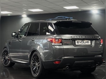 Used Land Rover Range Rover Sport 2017 for sale - 76429891: Photo