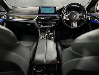 Used BMW 5 Series 2018 for sale - 76642121: Photo