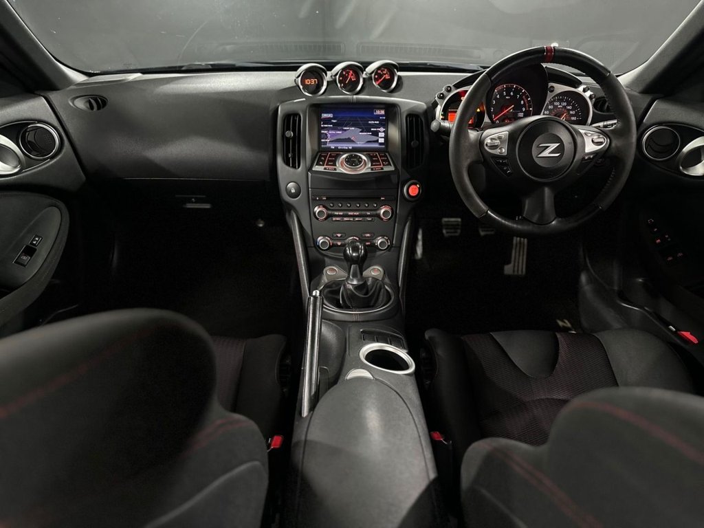Used Nissan 370 Z 2014 for sale - 76536143: Photo 3