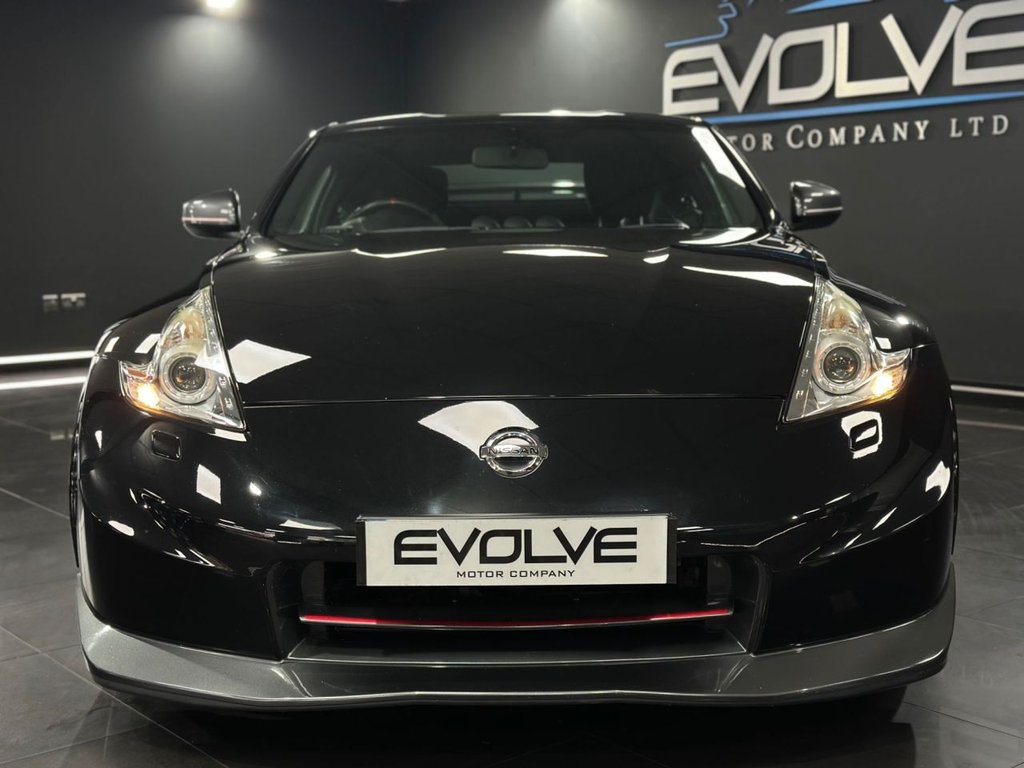 Used Nissan 370 Z 2014 for sale - 76536143: Photo 4