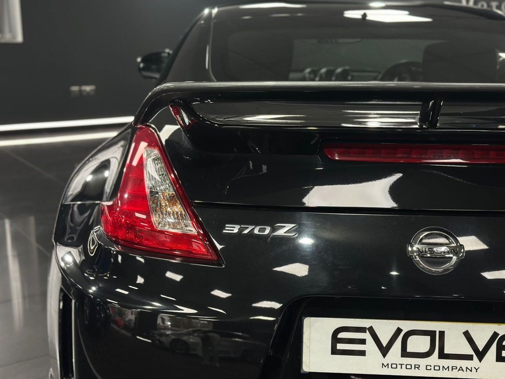 Used Nissan 370 Z 2014 for sale - 76536143: Photo 7