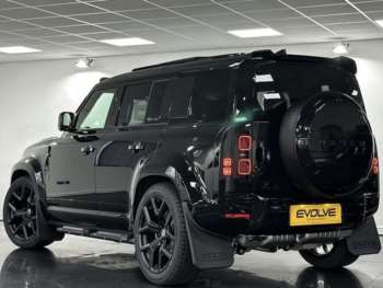 Used Land Rover Defender 2024 for sale - 73346596: Photo