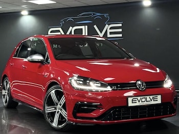 Volkswagen - Golf