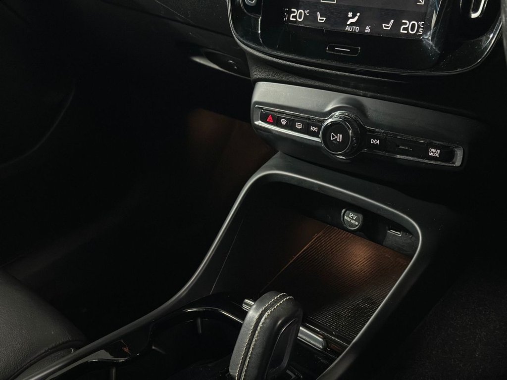 Used Volvo XC40 2020 for sale - 77088846: Photo 21