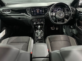 Used Volkswagen T-Roc 2020 for sale - 77356587: Photo