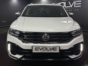 Used Volkswagen T-Roc 2020 for sale - 77356587: Photo